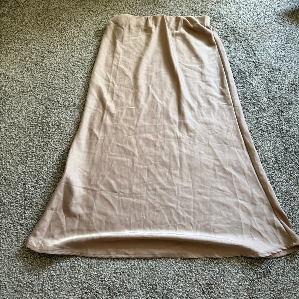 Elegant Tan Women's Skirt